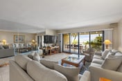 Relaxed and Easy Oceanfront Townhouse