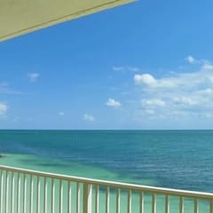 Luxuriously Remodeled & Expansive Wraparound Ocean Views