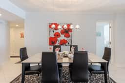 Modern and Bright Remodeled Oceanfront 2bedroom Condo