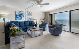 Classic & Comfortable Oceanfront Condo