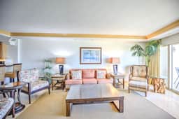 Remodeled Tommy Bahama Oceanfront Condo
