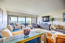 Oceanfront Boho Chic Townhouse