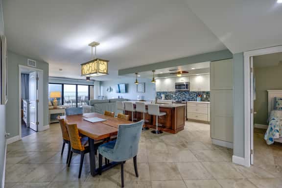 BEST SUNSETS in Keys/Ocean Front/KeyColonyPoint#15/GreatPool/30 ft from Beach - Image 1