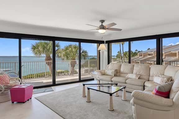 Huge Sunset Views From Wraparound Windows - Image 1