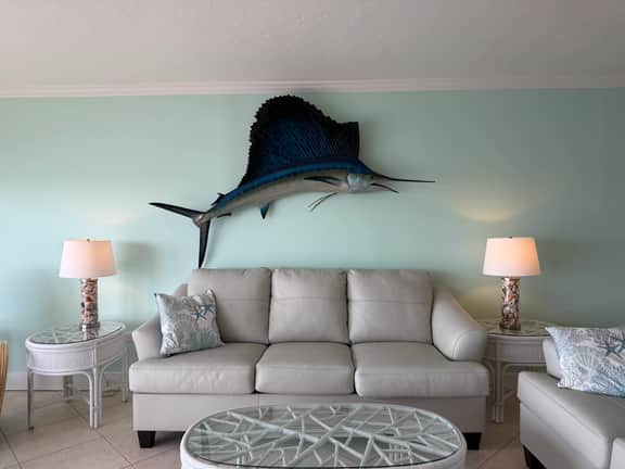 Recently Refreshed, Light & Bright Top Floor Oceanfront Condo