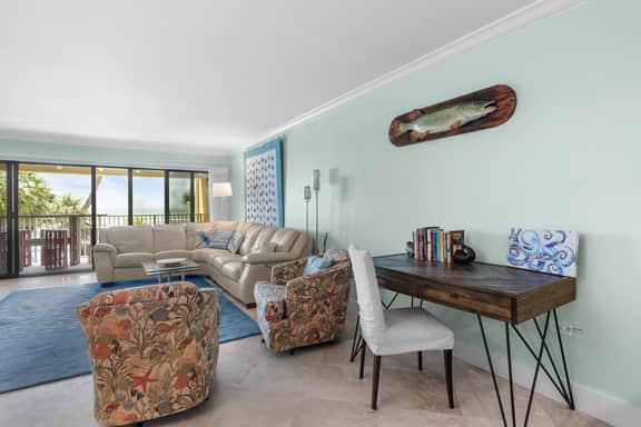 Welcoming & Tropical Oceanfront 3bd/3bath Townhouse