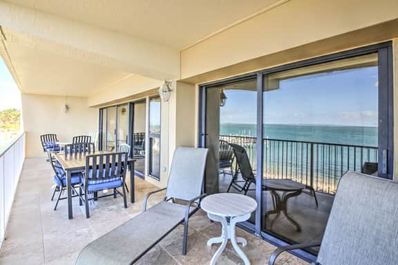 Family friendly 2bedroom+bunkroom/2.5bath oceanfront condo