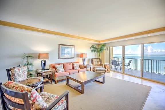 Remodeled Tommy Bahama Oceanfront Condo