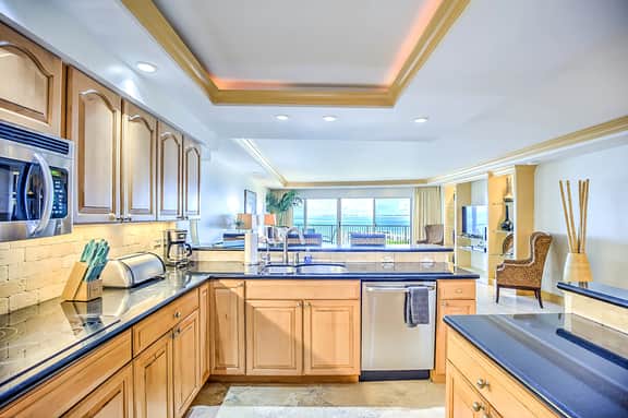 Remodeled Tommy Bahama Oceanfront Condo