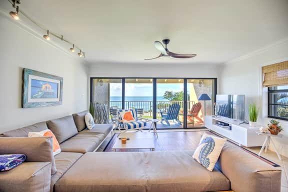 Nautical Natural Light Oceanfront Townhouse
